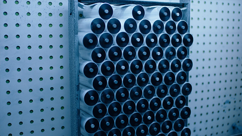 High Specific Energy Pulse Capacitor
